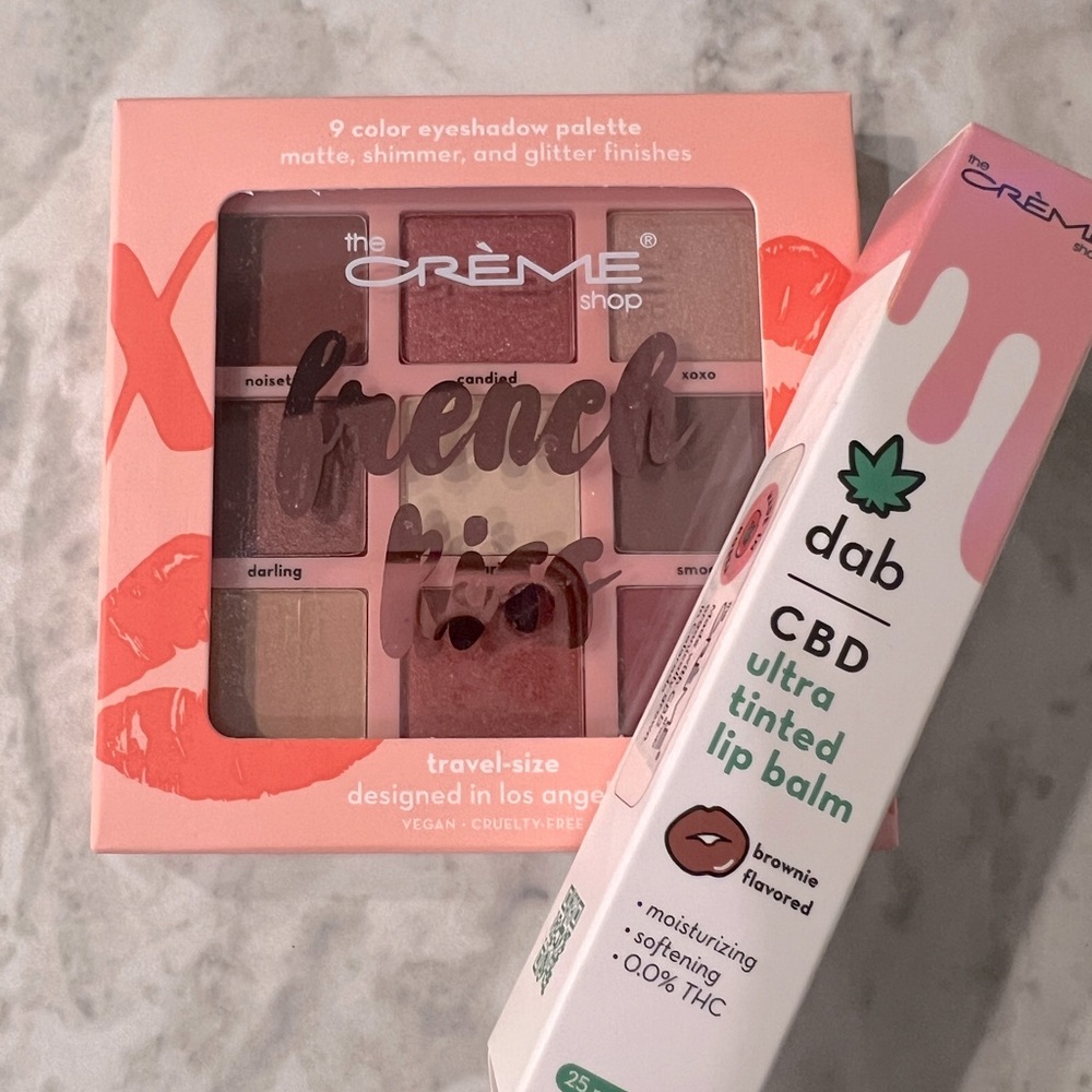 BNWT French kiss eye shadow palette and lip gloss